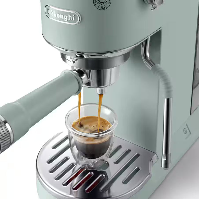 Dedica Duo EC890.GR, Barista Coffee Machine with Pump, Espresso and Cold Brew, Manual Machine with LatteArt Steam Rod, 15 cm Wide, 2 Espresso, Touch Screen, Cup up to 13 cm 1 L 1450 W EC890.GR Green